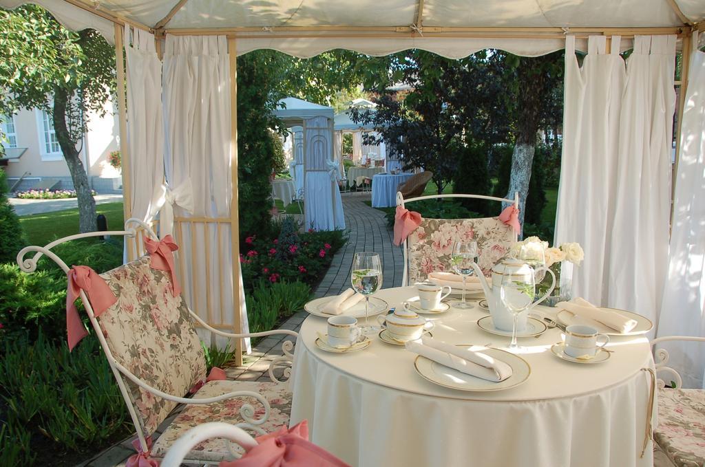Villa Ksenija 다우가프필스 외부 사진